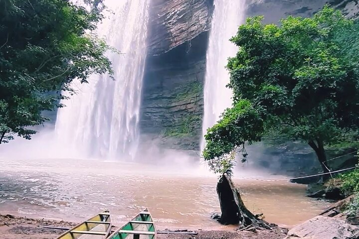 Land of Waterfalls & Forests 4 Boti Falls
